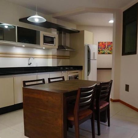 Апартаменти Apartamento Em Frente Ao Mar Флоріанополіс Екстер'єр фото